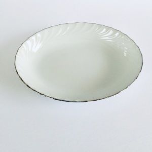 Norleans Estate Swirl Platinum Oval Serving Dish